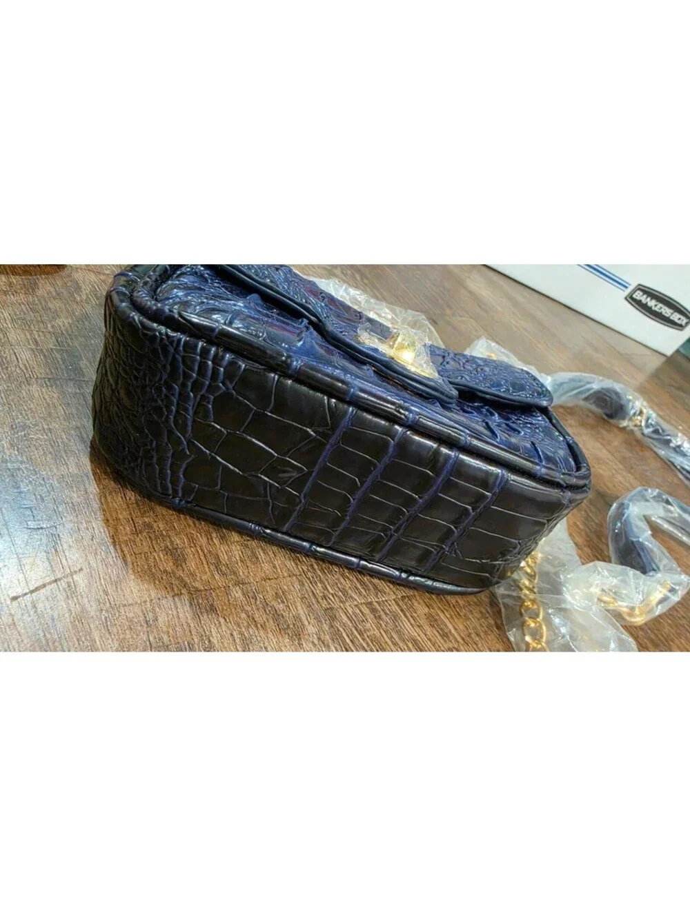 Elegant Navy Blue Croc-Embossed Faux Leather Crossbody Bag with Gold Chain